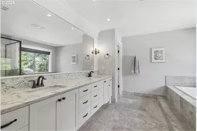 1053 Yates St, Lake Oswego, OR 97034 - Photo 24