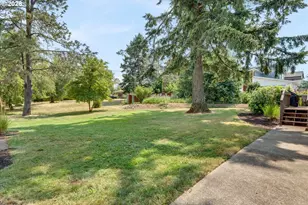 19851 Leland Road, Oregon City, OR 97045 - Photo 2