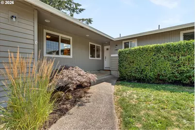 19851 Leland Rd, Oregon City, OR 97045 - Photo 2