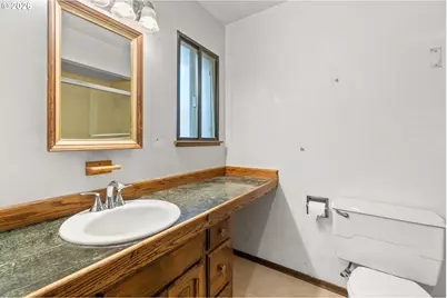 11925 NW Oatfield Ct, Portland, OR 97229 - Photo 22