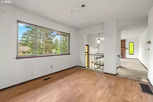11925 NW Oatfield Ct, Portland, OR 97229 - Photo 12