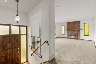 11925 NW Oatfield Ct, Portland, OR 97229 - Photo 4
