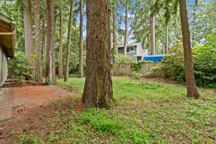 11925 NW Oatfield Ct, Portland, OR 97229 - Photo 40