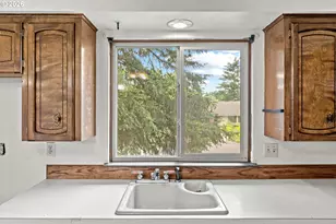 11925 NW Oatfield Ct, Portland, OR 97229 - Photo 18