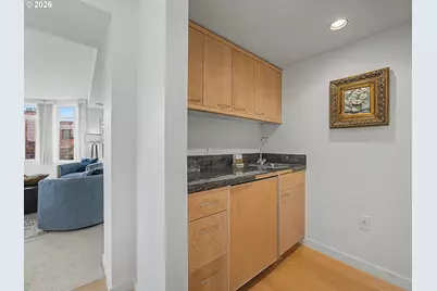 2445 NW Westover Rd #202, Portland, OR 97210 - Photo 16