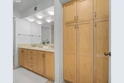 2445 NW Westover Rd #202, Portland, OR 97210 - Photo 30