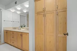 2445 NW Westover Rd, Portland, OR 97210 - Photo 30