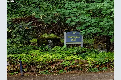 2445 NW Westover Rd #202, Portland, OR 97210 - Photo 46