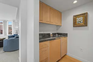 2445 NW Westover Rd, Portland, OR 97210 - Photo 16