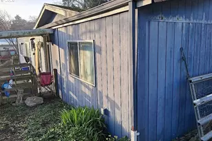 1040 Charlotte Ct, Rockaway Beach, OR 97136 - Photo 2