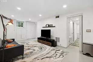2730 SW Old Orchard Rd, Portland, OR 97201 - Photo 20