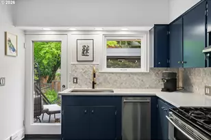2730 SW Old Orchard Rd, Portland, OR 97201 - Photo 6