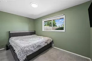 12513 NE Russell St, Portland, OR 97230 - Photo 18