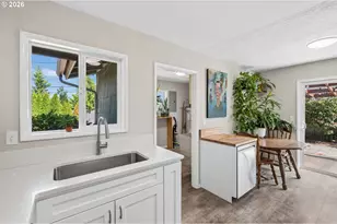 12513 NE Russell St, Portland, OR 97230 - Photo 12
