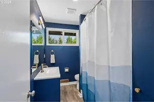 12513 NE Russell St, Portland, OR 97230 - Photo 20