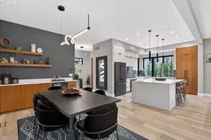 7625 S Fulton Park Blvd, Portland, OR 97219 - Photo 10