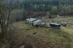 820 SE Frontage Rd, Cascade Locks, OR 97014 - Photo 6