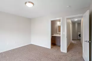 10845 E Burnside St, Portland, OR 97216 - Photo 14