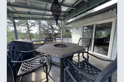 170 Hurricane Ln, Winchester, OR 97495 - Photo 22