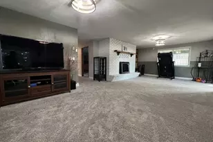 170 Hurricane Ln, Winchester, OR 97495 - Photo 32