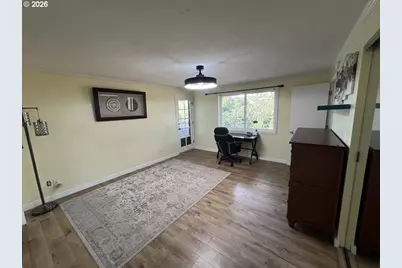 170 Hurricane Ln, Winchester, OR 97495 - Photo 10