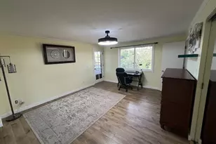 170 Hurricane Ln, Winchester, OR 97495 - Photo 10