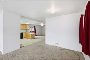 5335 Main St, Springfield, OR 97478 - Photo 8