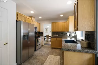 18202 SE Swanson Ln, Milwaukie, OR 97267 - Photo 14