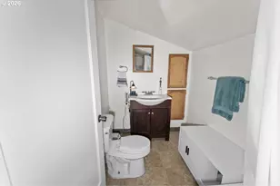 3102 Hwy 20, Sweet Home, OR 97386 - Photo 10