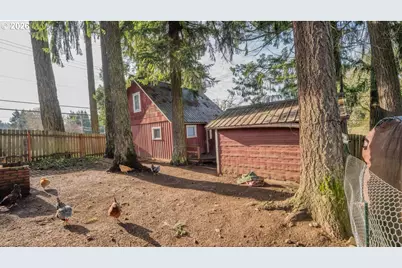 3102 Highway 20, Sweet Home, OR 97386 - Photo 16