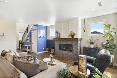 676 E White Oak Ave, La Center, WA 98629 - Photo 8