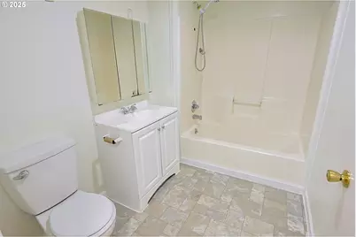141 2nd Ave, Coos Bay, OR 97420 - Photo 28