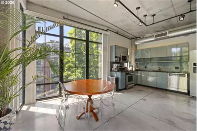 1030 NW 12th Ave #201, Portland, OR 97209 - Photo 10