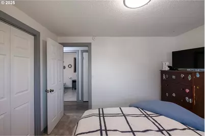 1421 Sunset Ln, Sweet Home, OR 97386 - Photo 16