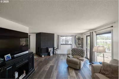 1421 Sunset Ln, Sweet Home, OR 97386 - Photo 10