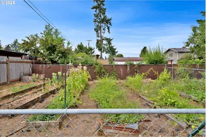 2240 5th St, Springfield, OR 97477 - Photo 28