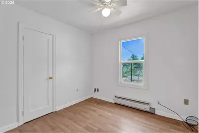 2240 5th St, Springfield, OR 97477 - Photo 18