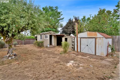 2240 5th St, Springfield, OR 97477 - Photo 30