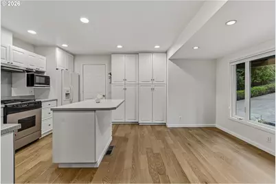 916 Cumberland Rd, Lake Oswego, OR 97034 - Photo 8