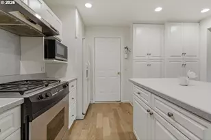 916 Cumberland Rd, Lake Oswego, OR 97034 - Photo 12