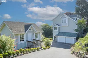 1368 Bayview St, North Bend, OR 97459 - Photo 38