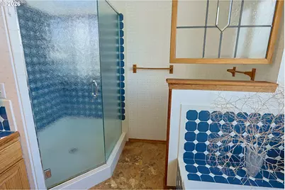 1368 Bayview St, North Bend, OR 97459 - Photo 20