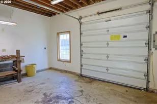 1368 Bayview St, North Bend, OR 97459 - Photo 34
