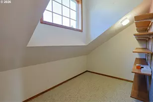 1368 Bayview St, North Bend, OR 97459 - Photo 18