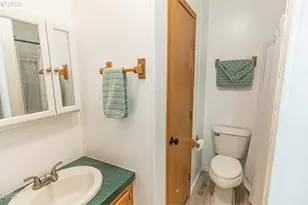 2840 NE 45th St, Lincoln City, OR 97367 - Photo 22