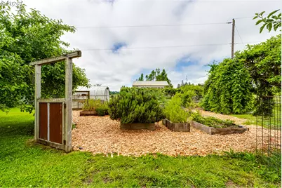 81887 Davisson Rd, Creswell, OR 97426 - Photo 6