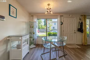 9715 SE Ramona St, Portland, OR 97266 - Photo 8