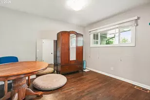 730 20th St NE, Salem, OR 97301 - Photo 8