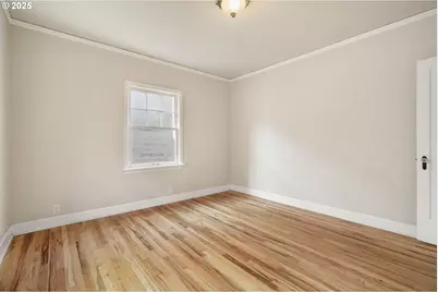 711 NE Randall Ave #203, Portland, OR 97232 - Photo 18