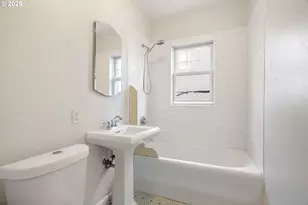 711 NE Randall Ave, Portland, OR 97232 - Photo 20